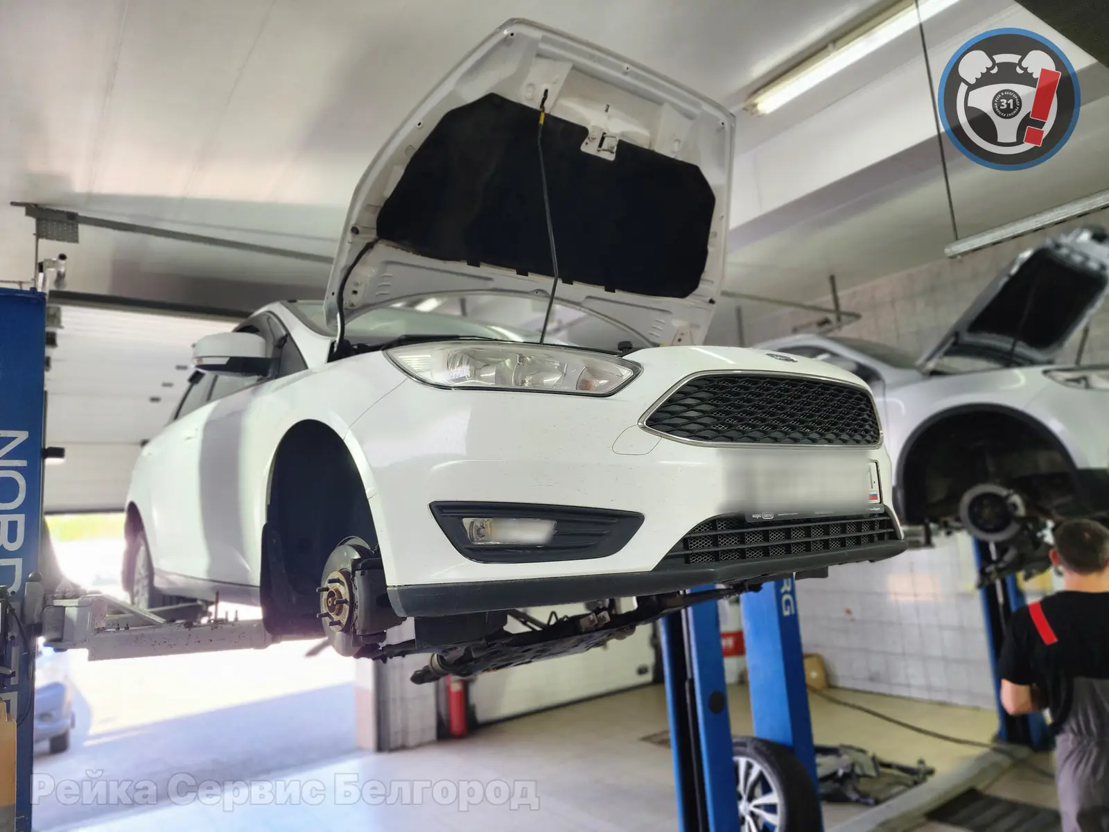 Процесс ремонта: Ford Focus 3 рестайлинг (ЭУР) тугой руль и стук: пример переборки электрорейки