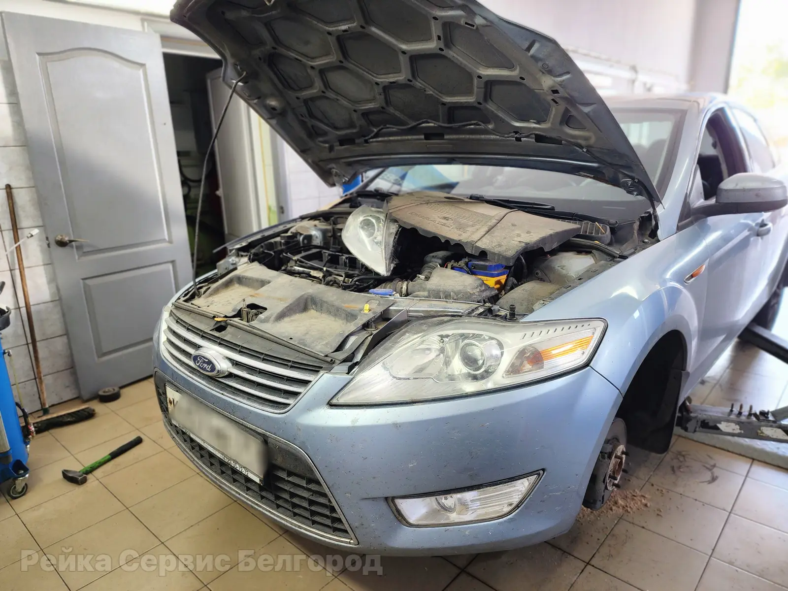 Ford Mondeo 4 стук справа и уходит жидкость ГУР: замена рейки на восстановленную